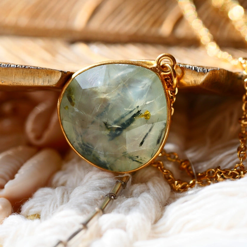 Halsband Justine · Prehnit