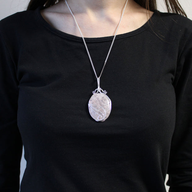 Alternativ vy av halsband med opalit – swirltråd – bild 2 av 6