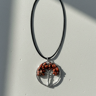 Livets träd-halsband med röd jaspis
