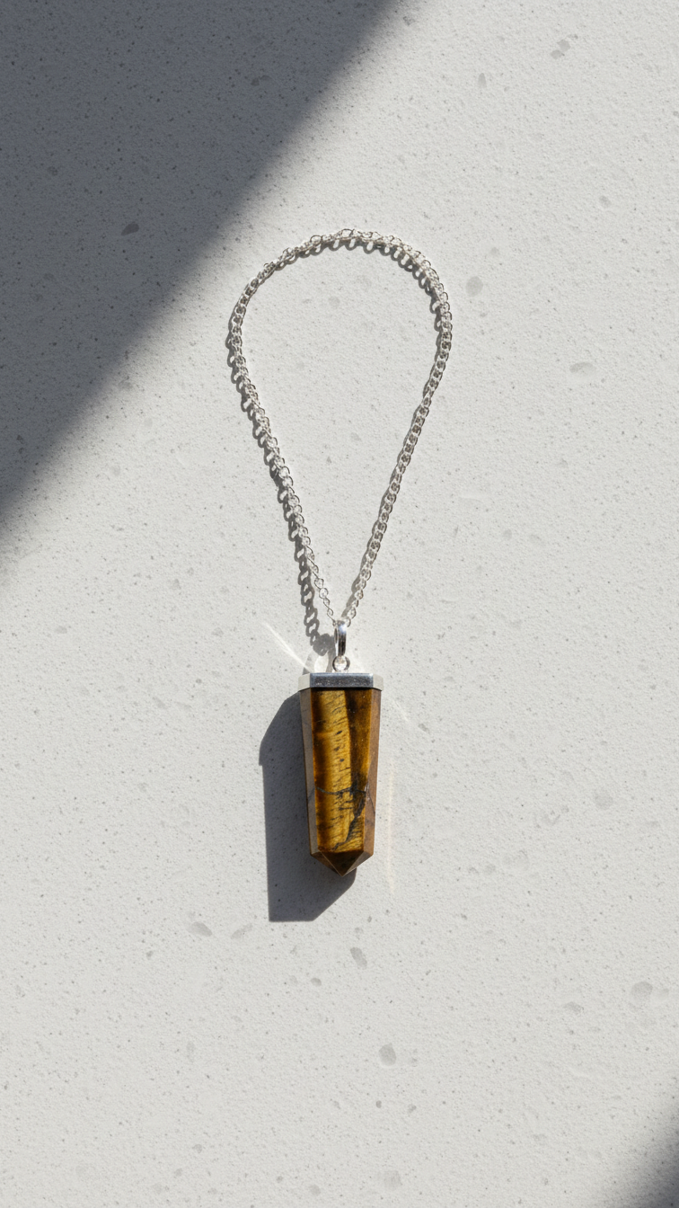 Halsband med tigeröga – platt kristallspets