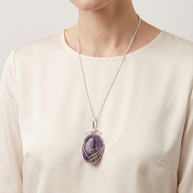 Halsband med ametist – swirltråd