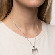 Halsband med bergkristall – platt kristallspets