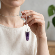 Halsband med ametist – platt kristallspets