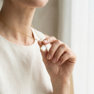 Subhagya halsband · Månsten
